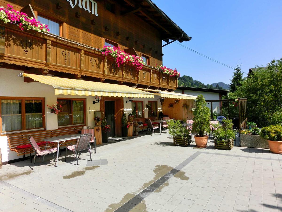 Pension Enzian Niederau Exterior photo